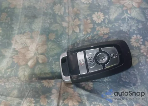 2024 Ford Maverick Lariat z USA, uszkodzony, nr VIN 3FTTW8M33RRA51942